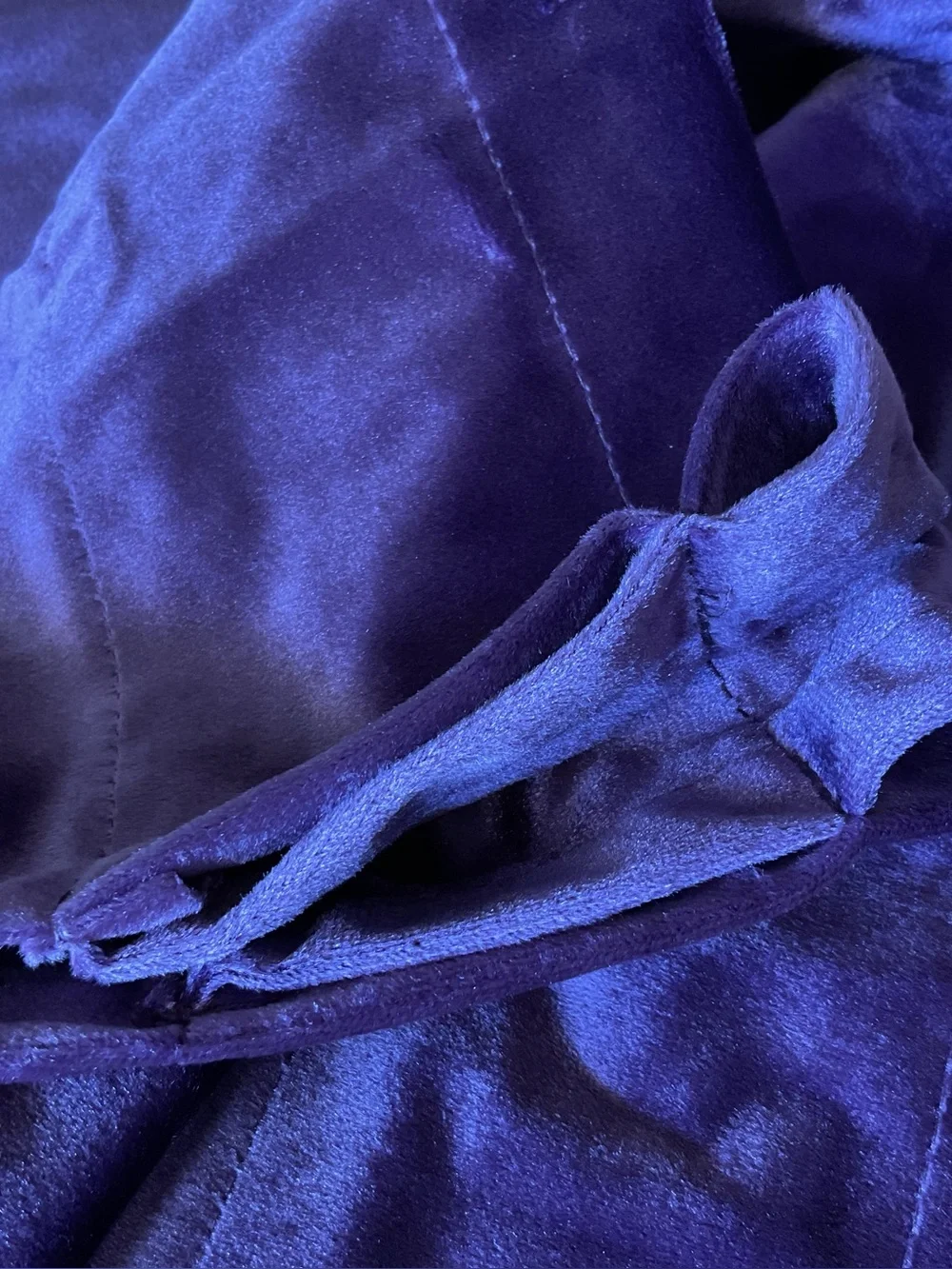 RoslynWood Elegant Purple Velvet Rod Pocket Curtains - Home Accents, 52 W x 108H